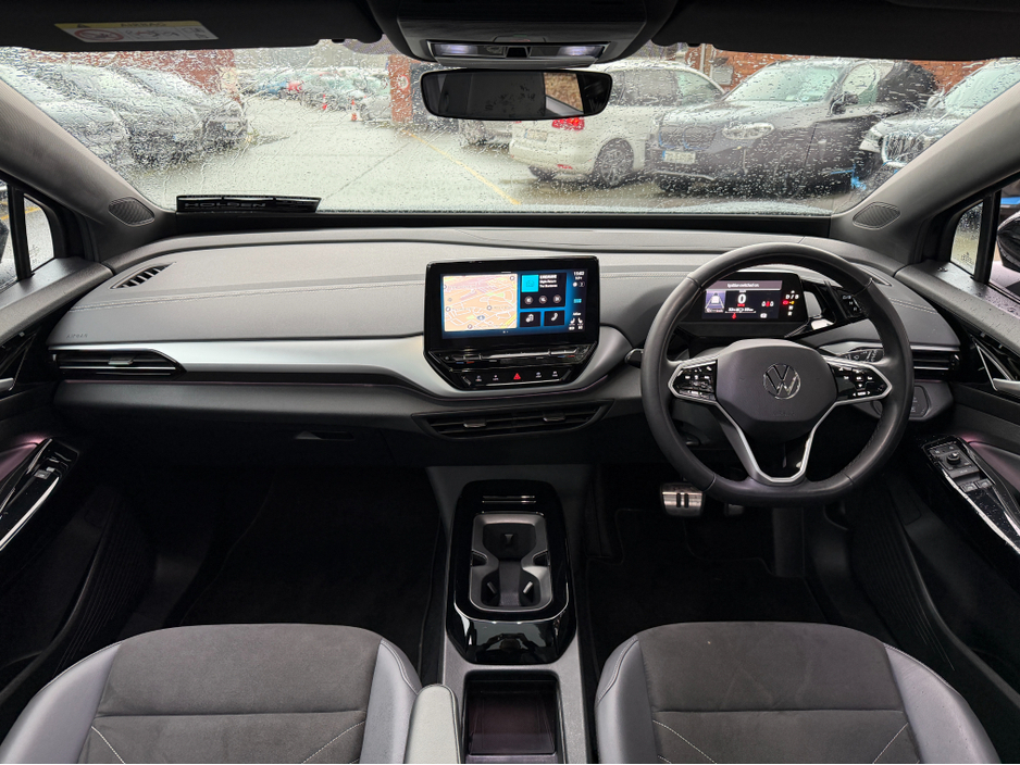 2023 Volkswagen ID.4 PANORAMIC ROOF..PURE..52KWH.. €23,900