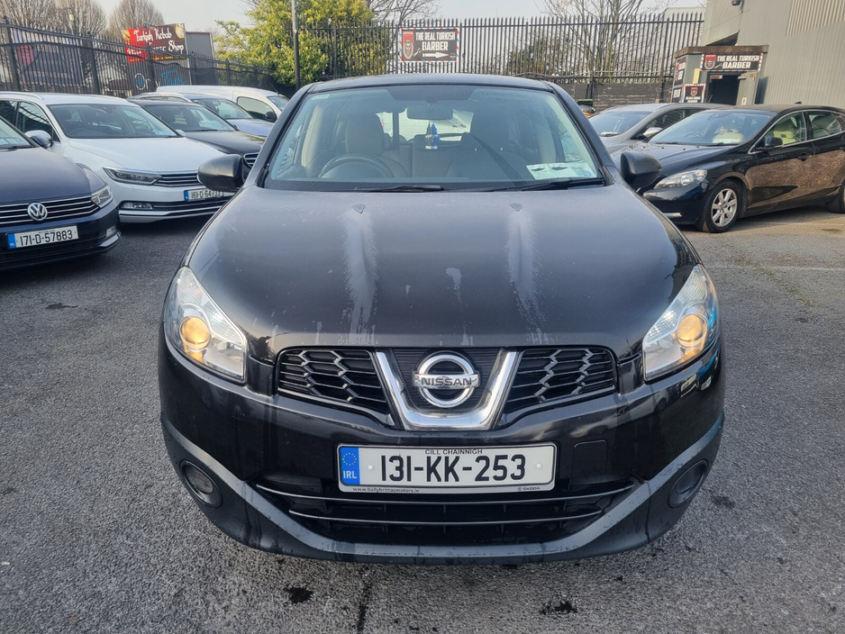 2013 Nissan Qashqai - image 2