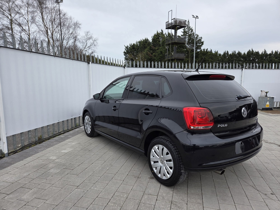2012 Volkswagen Polo - image 7