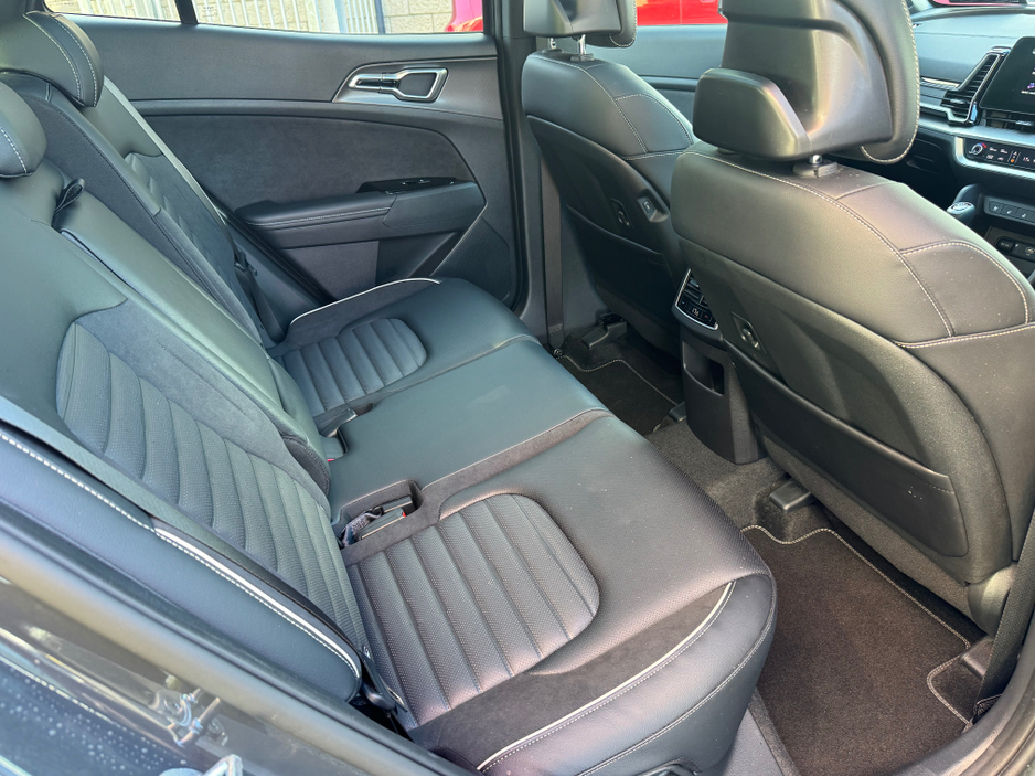 2024 Kia Sportage - image 16