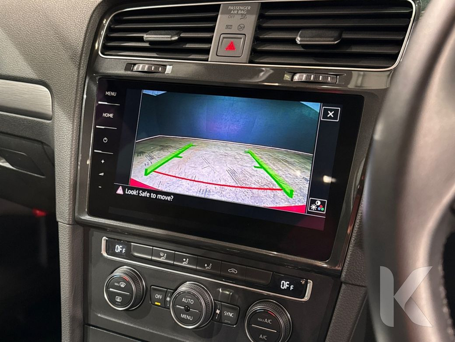 2019 Volkswagen Golf - image 16