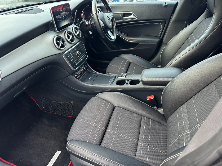 2016 Mercedes-Benz CL Class 180 DBA-117942 5DR AUTO €17,950