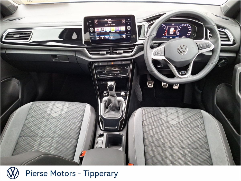 2025 Volkswagen T-Roc - image 4