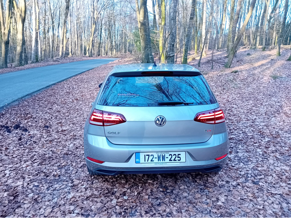 2017 Volkswagen Golf - image 7