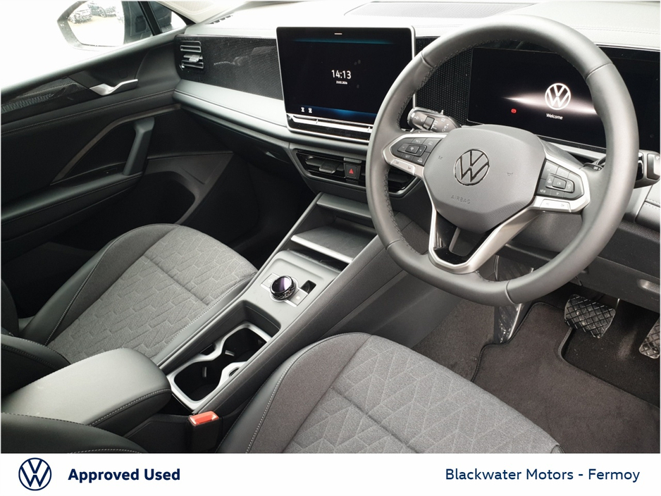 2026 Volkswagen Tiguan - image 8