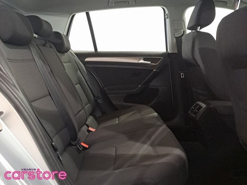 2016 Volkswagen Golf 1.6 TDI 5DR 110HP BlueMotion €15,480