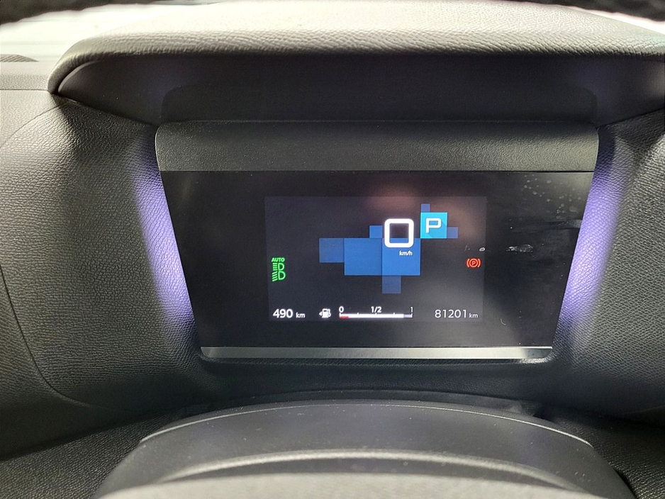 2023 Citroen C4 - image 8