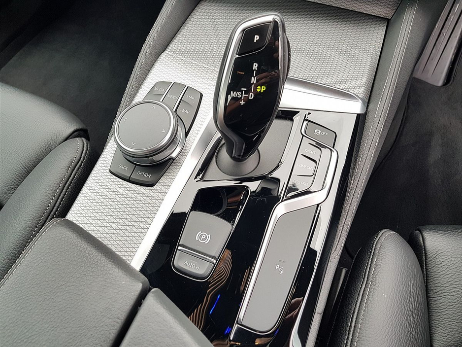 2020 BMW 5 Series 530d M Sport Saloon €35,995