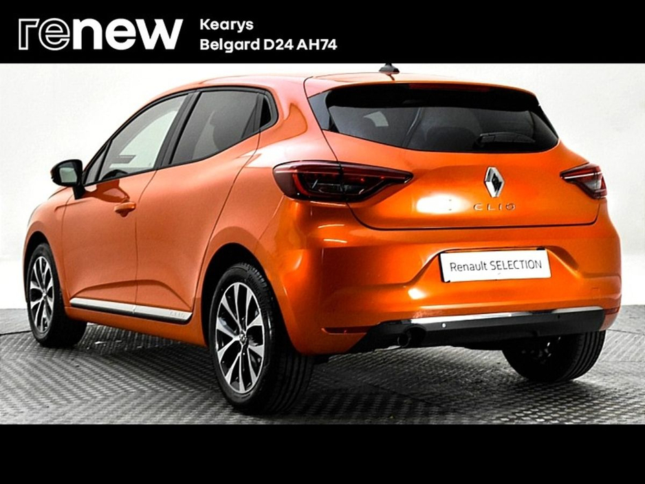 2021 Renault Clio - image 3