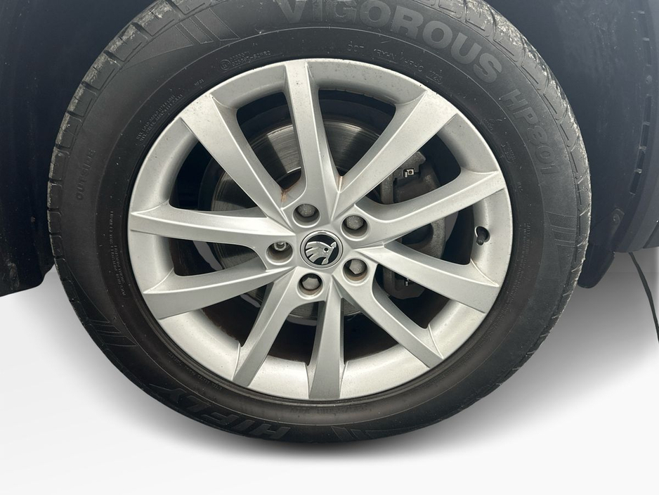 2020 Skoda Kodiaq - image 5