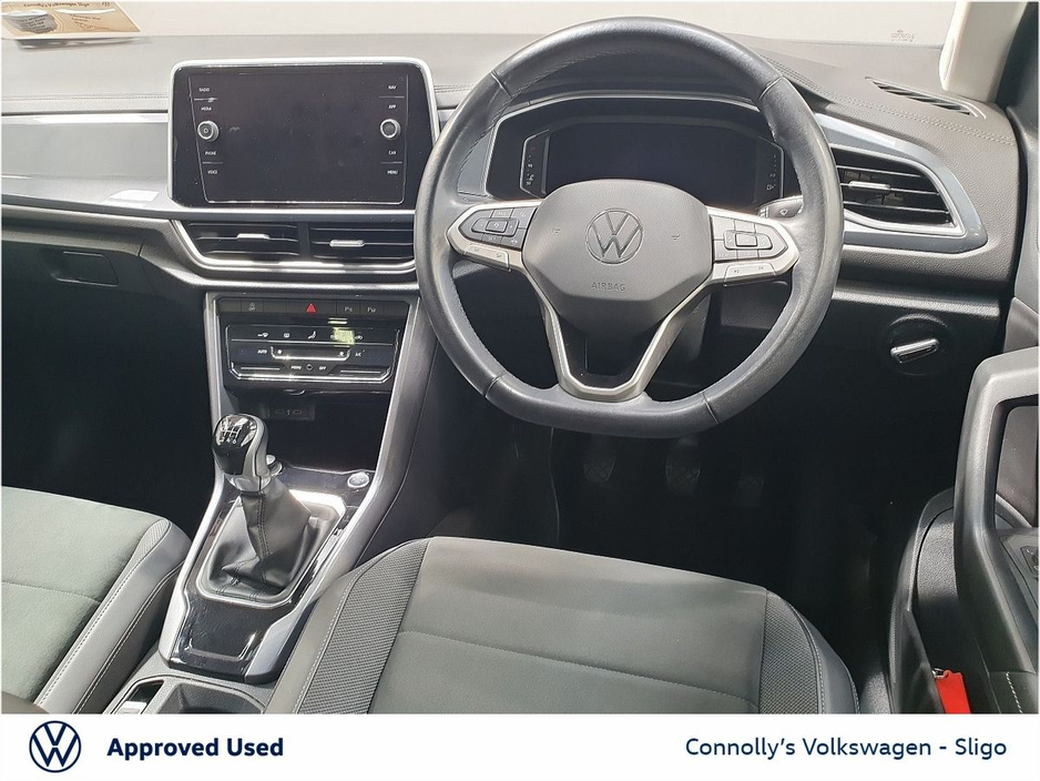 2022 Volkswagen T-Roc - image 8
