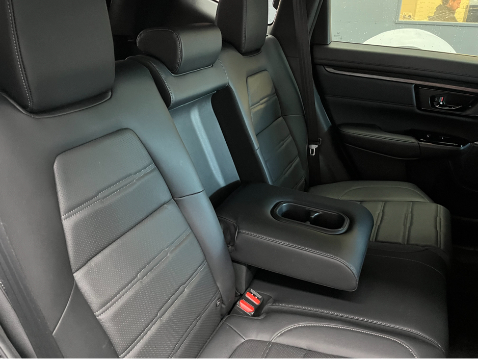 2022 Honda CR-V 2022 HONDA CR-V EHEV EX BLACK EDITION 2.0 AUTOMATIC / CRUISE CONTROL / REVERSE CAMERA / ELECTRIC MEMORY HEATED FRONT & REAR SEATS / PANORAMIC SUNROOF / PADDLE SHIFTERS