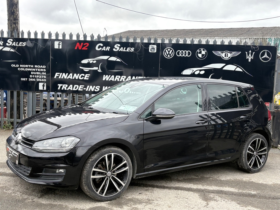 2017 Volkswagen Golf - image 9