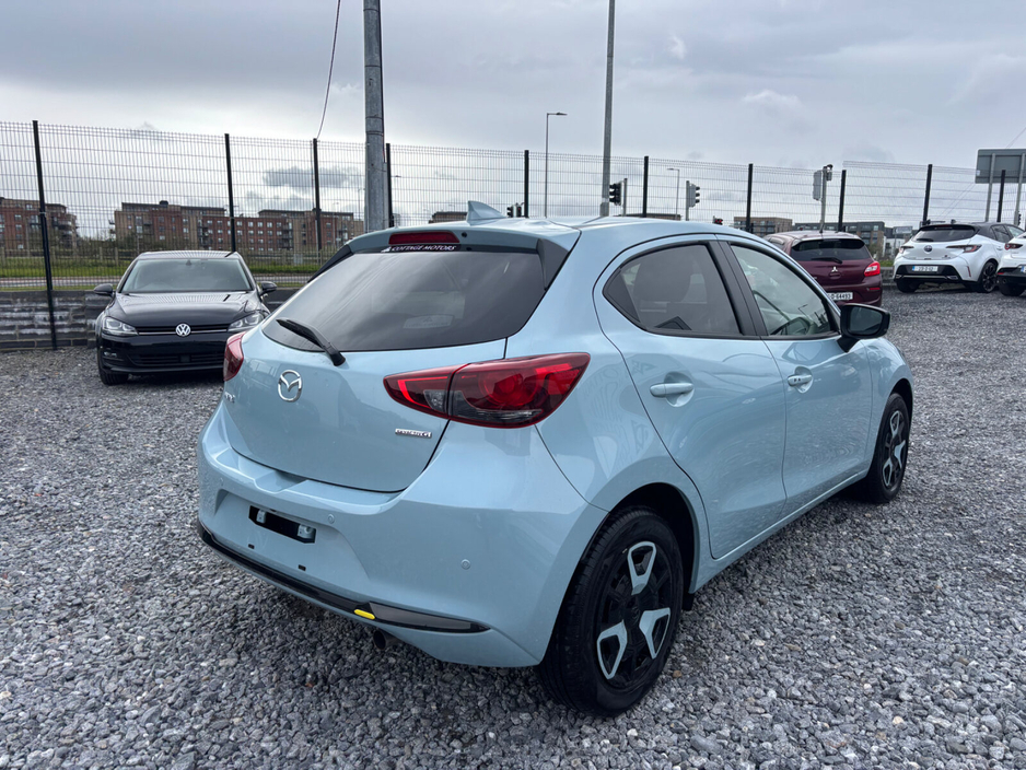 2025 Mazda Mazda2 - image 5