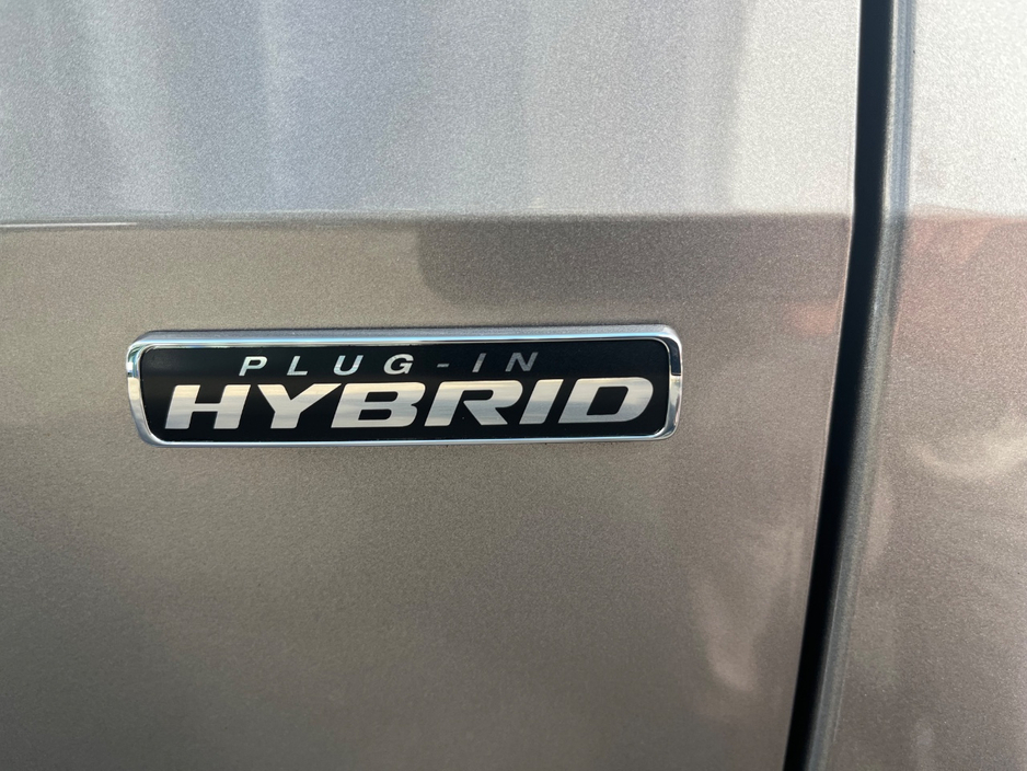 2026 Ford Tourneo Connect - image 8