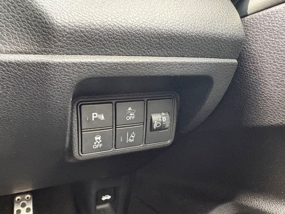 2018 Honda Civic - image 16