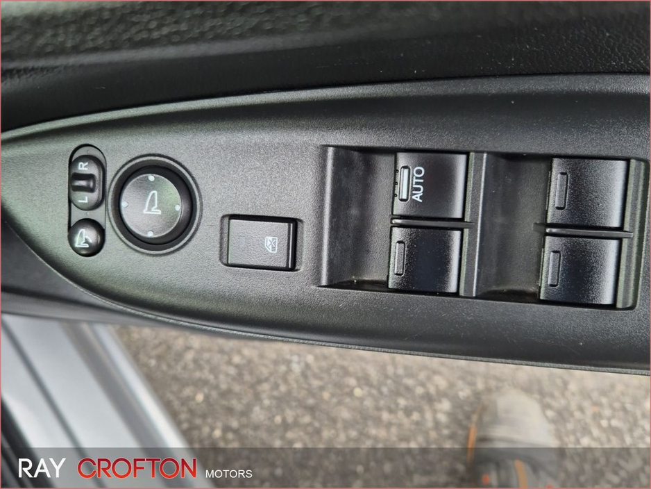 2017 Honda Fit FIT DAA-GP5 HYBRID 5DR AUTO