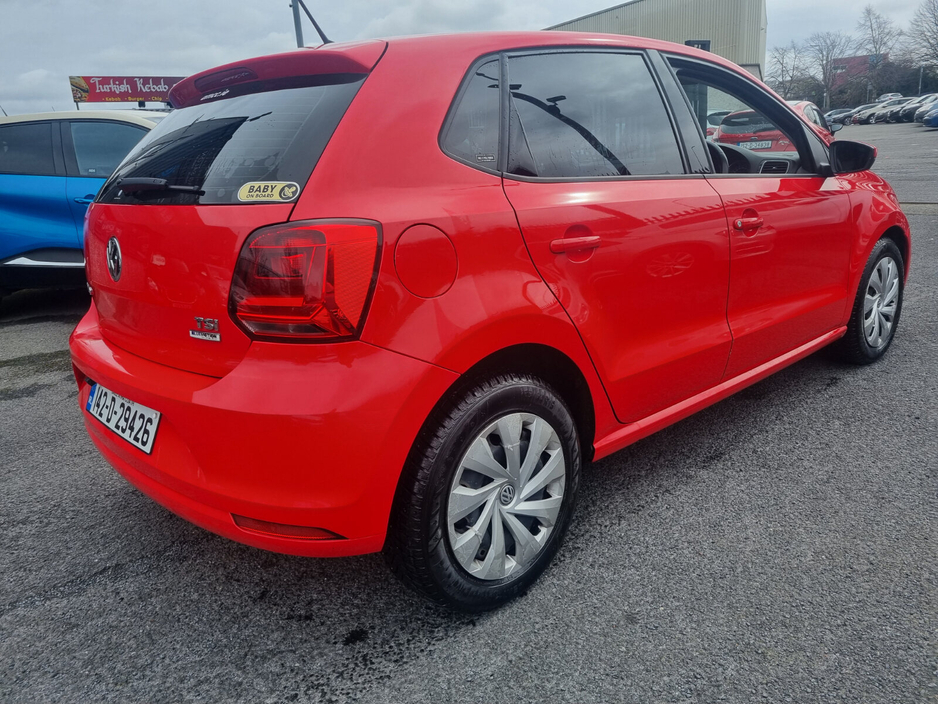 2014 Volkswagen Polo - image 11