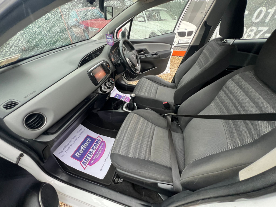 2017 Toyota Yaris ==STUNNING 1.0 LUNA//REVERSING CAMERA//NEW NCT//SERVICED== €10,950