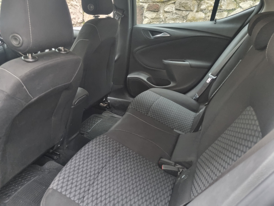 2017 Vauxhall Astra  €5,299