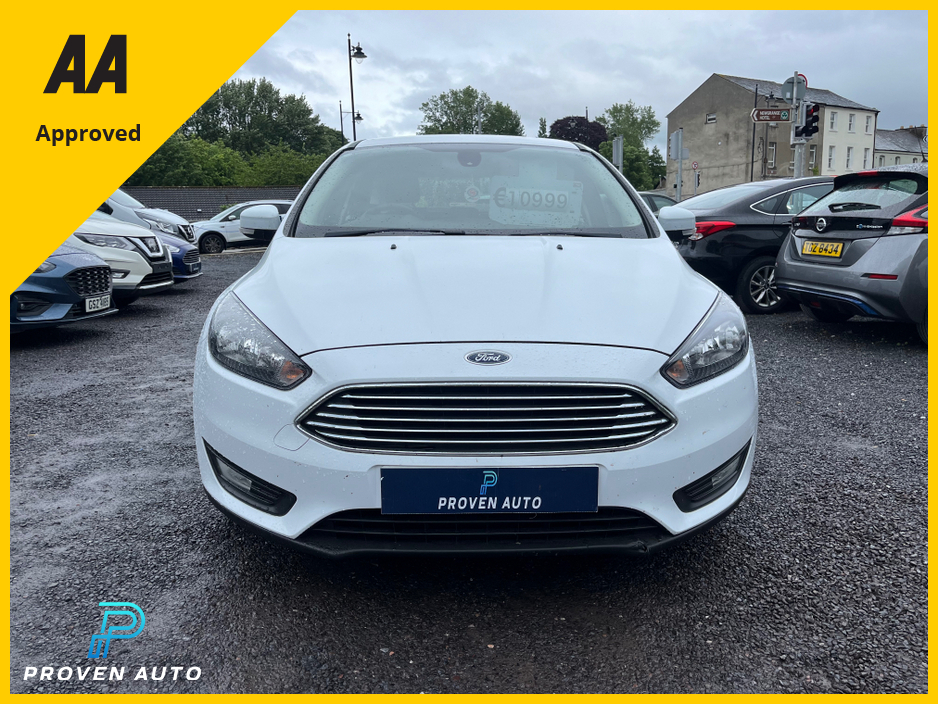 2015 Ford Focus - image 2