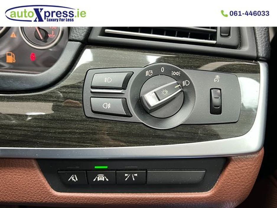 2016 BMW 5 Series - image 27