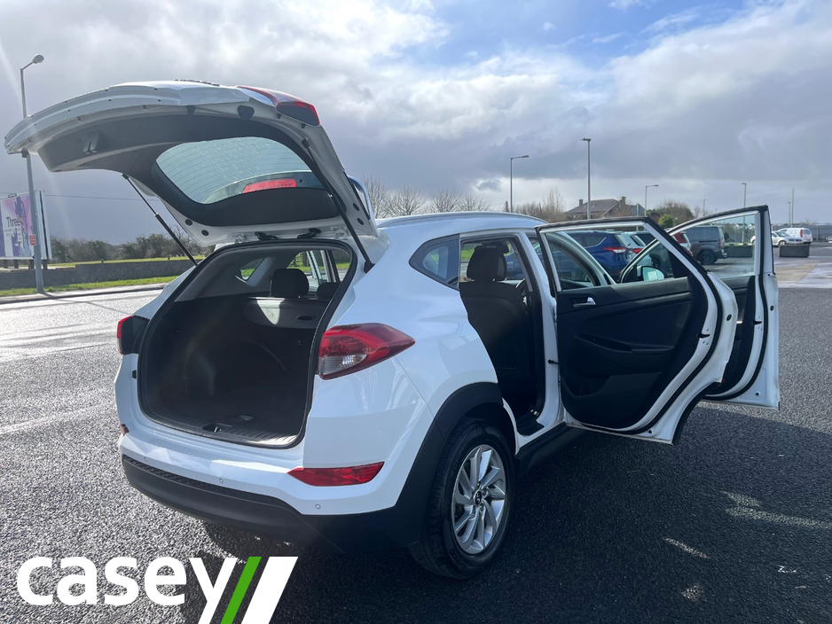 2018 Hyundai Tucson - image 8