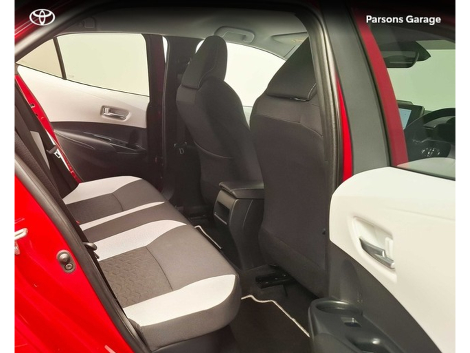 2023 Toyota Corolla - image 10