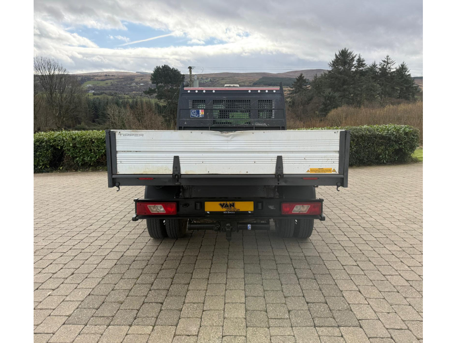 2021 Ford Transit - image 10