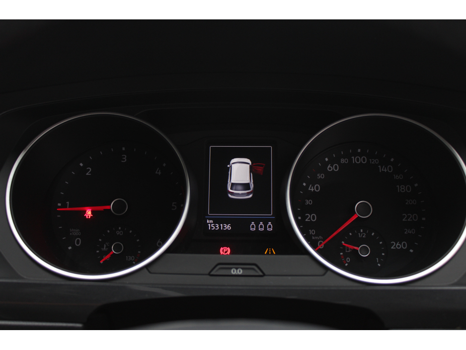 2017 Volkswagen Tiguan - image 12