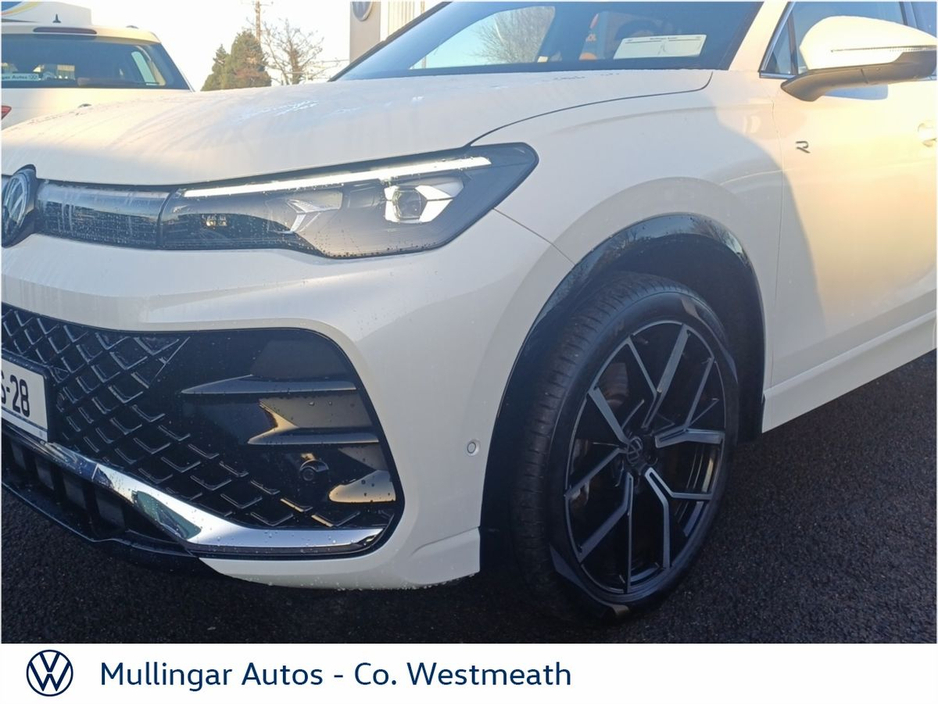 2025 Volkswagen Tiguan 2.0 TDI 150HP R-LINE (Fully Loaded) €59,950