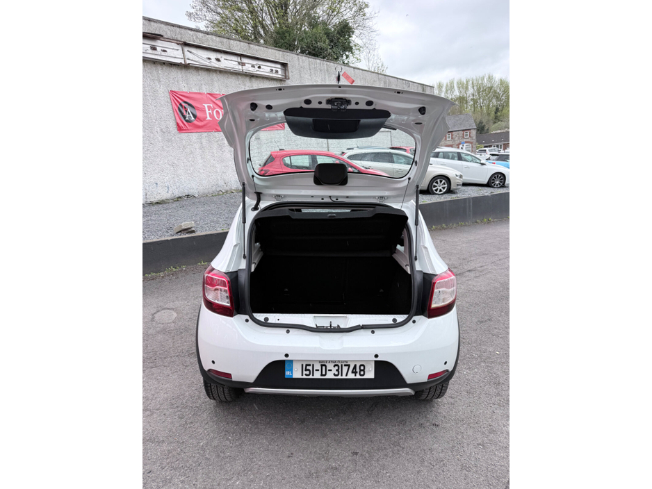 2015 Dacia Sandero Stepway - image 10