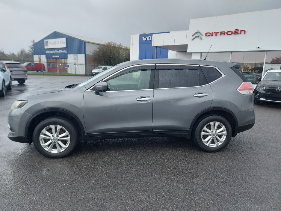 2018 Nissan X-Trail - image 8