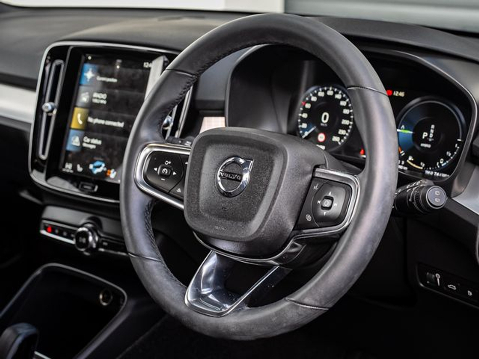 2022 Volvo XC40 RECHARGE T4 PLUS €30,950