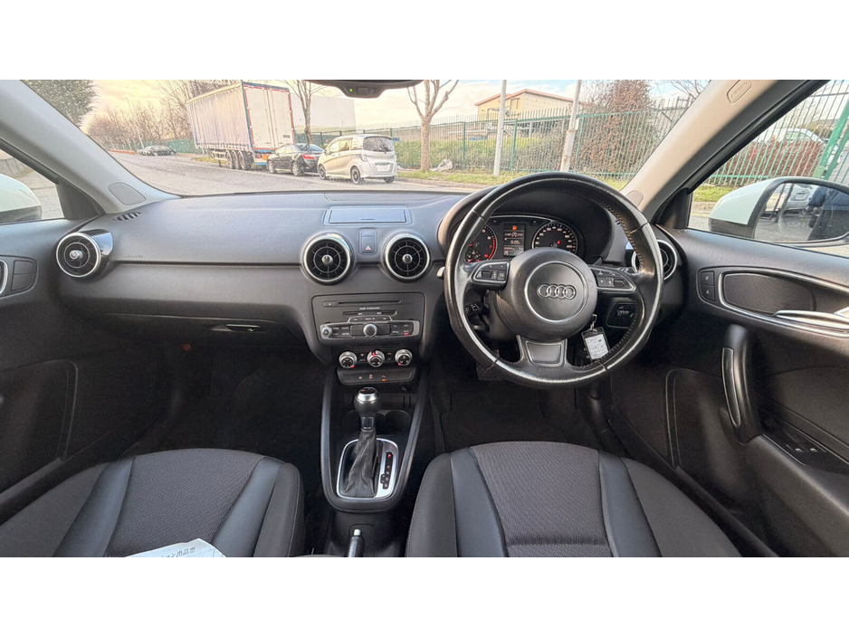 2011 Audi A1 - image 13