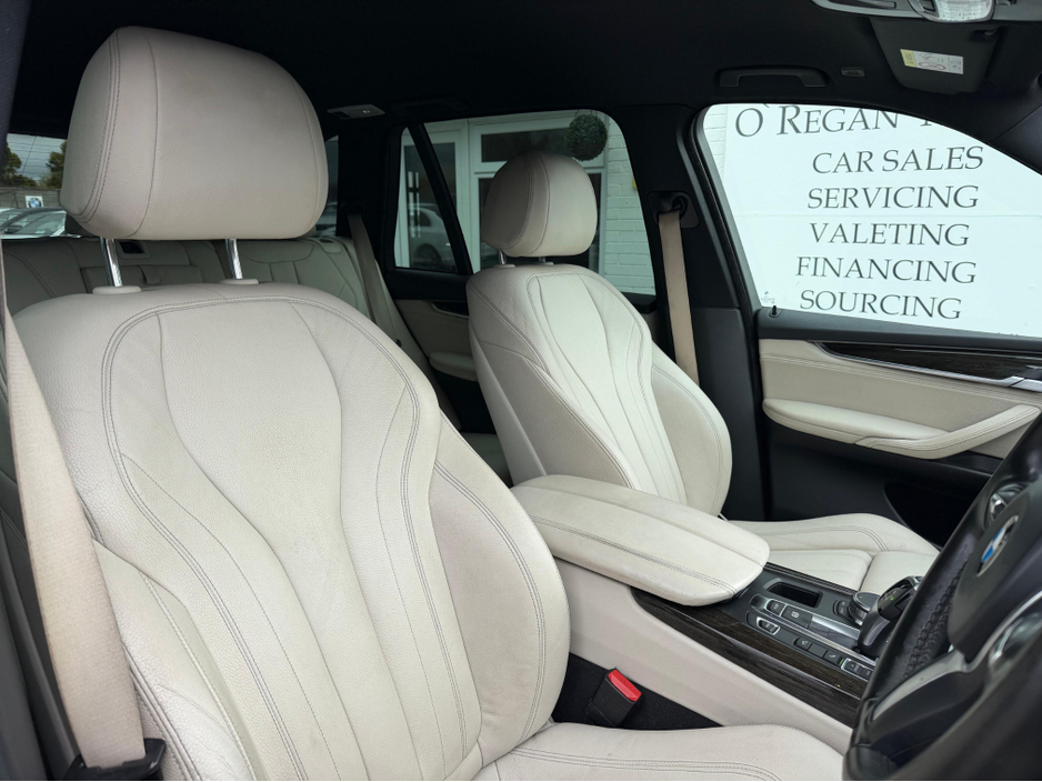 2016 BMW X5 - image 14