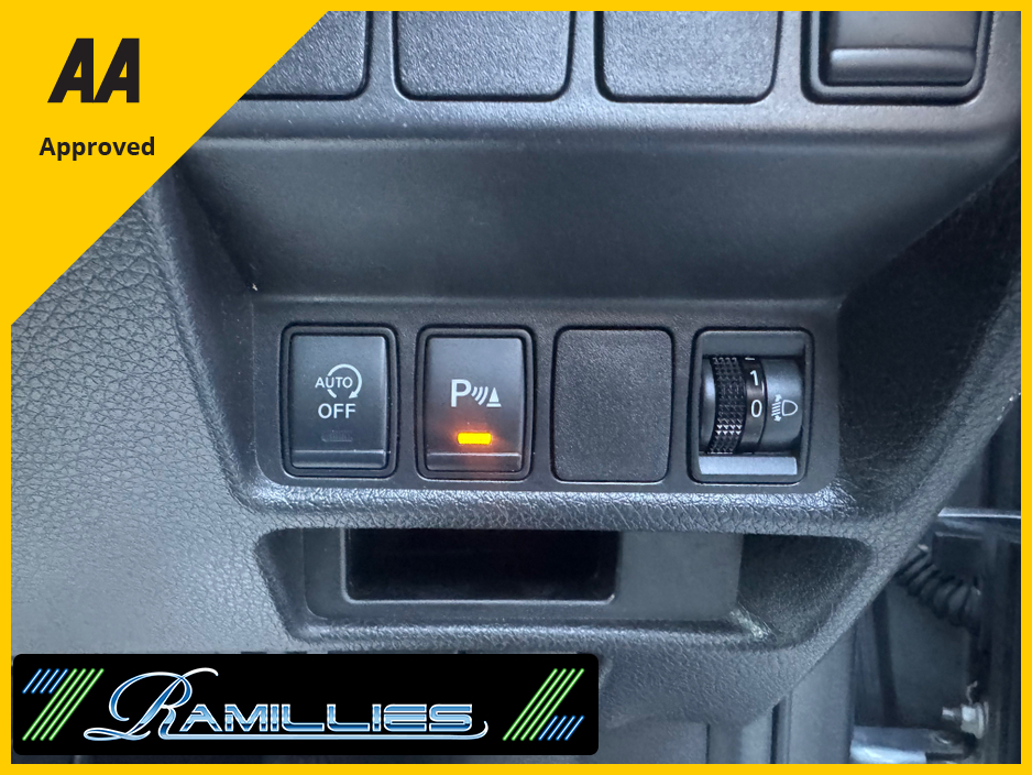 2016 Nissan X-Trail - image 13