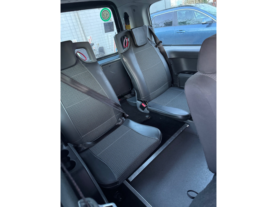 2021 Volkswagen Caddy CADDY MAXI TREND 2.0 TDI 102HP D6F €46,500