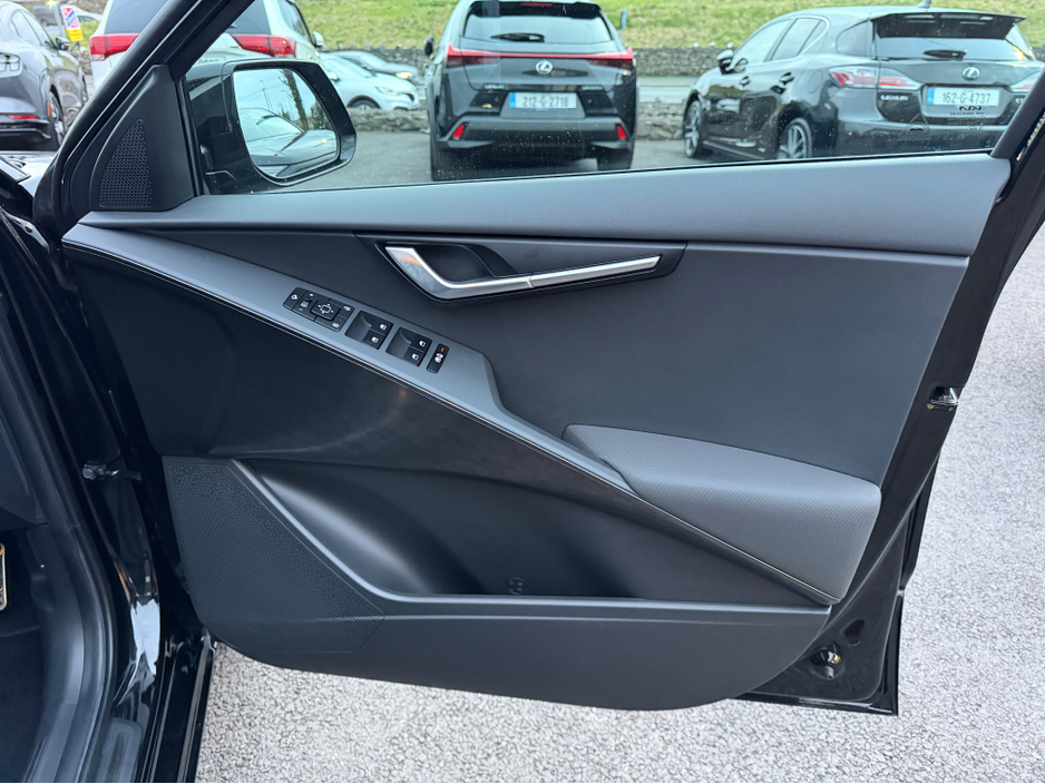 2024 Kia Niro - image 16