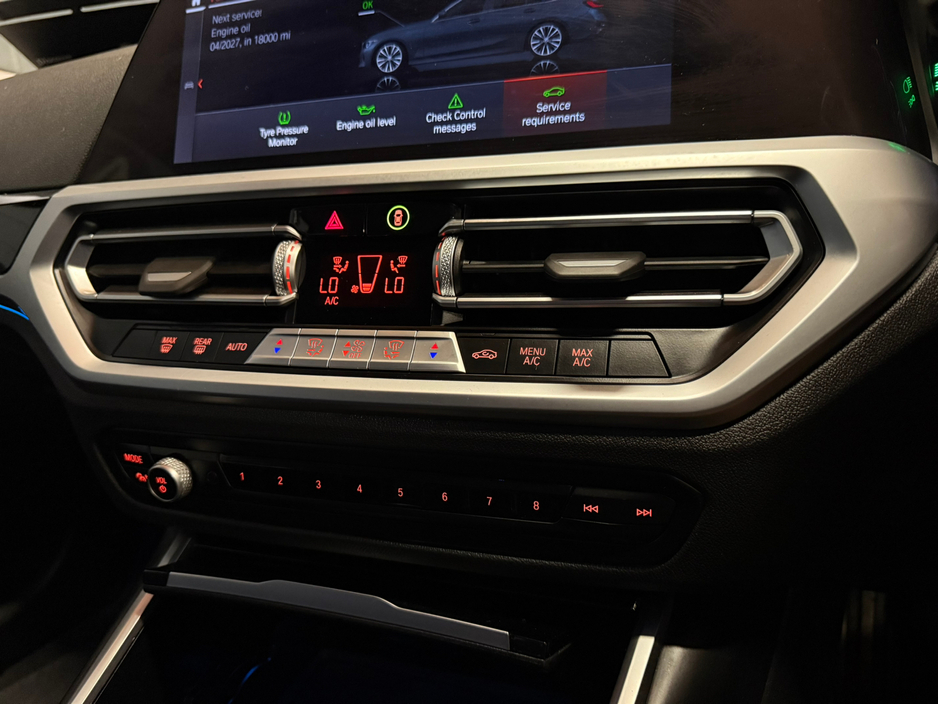 2022 BMW 3 Series 330e SE Pro Auto €22,900