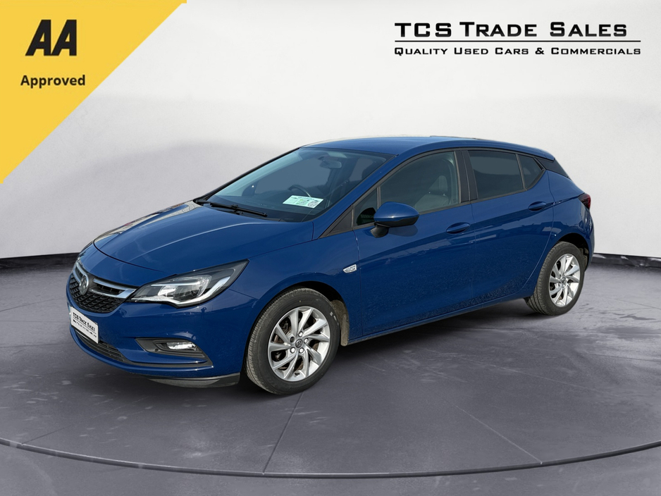 2018 Vauxhall Astra - image 2
