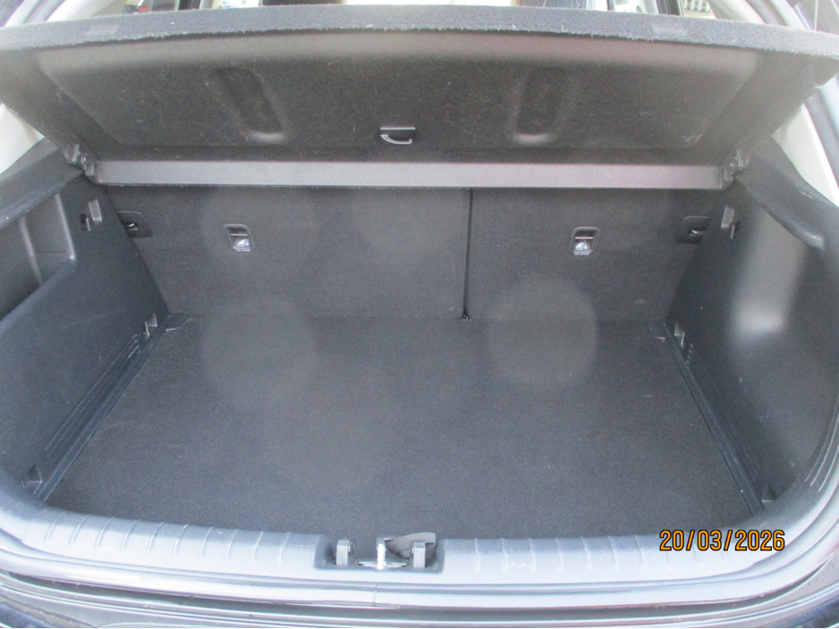 2023 Kia Stonic - image 13