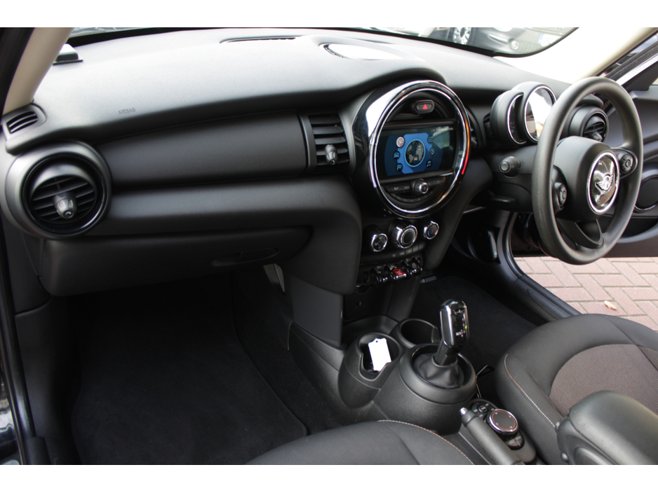 2019 MINI Cooper 1.5 COOPER 5DR HATCHBACK AUTO // 1 OWNER CAR // AS NEW CONDITION THROUGHOUT // BUY WITH CONFIDENCE AA AND SIMI APPROVED DEALER 2025 // FINANCE ARRANGED // €16,950