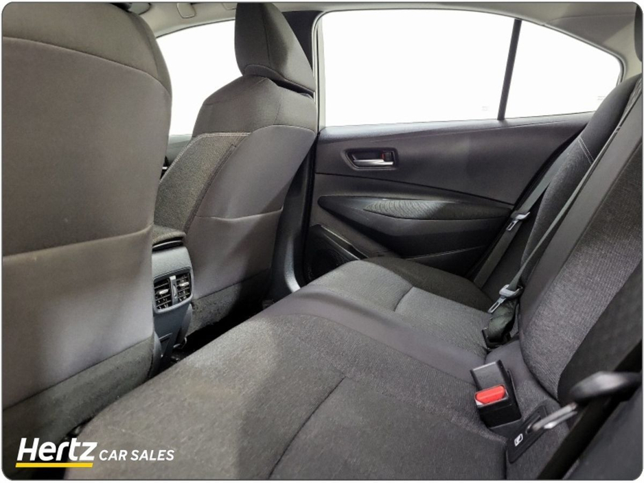 2023 Toyota Corolla - image 13