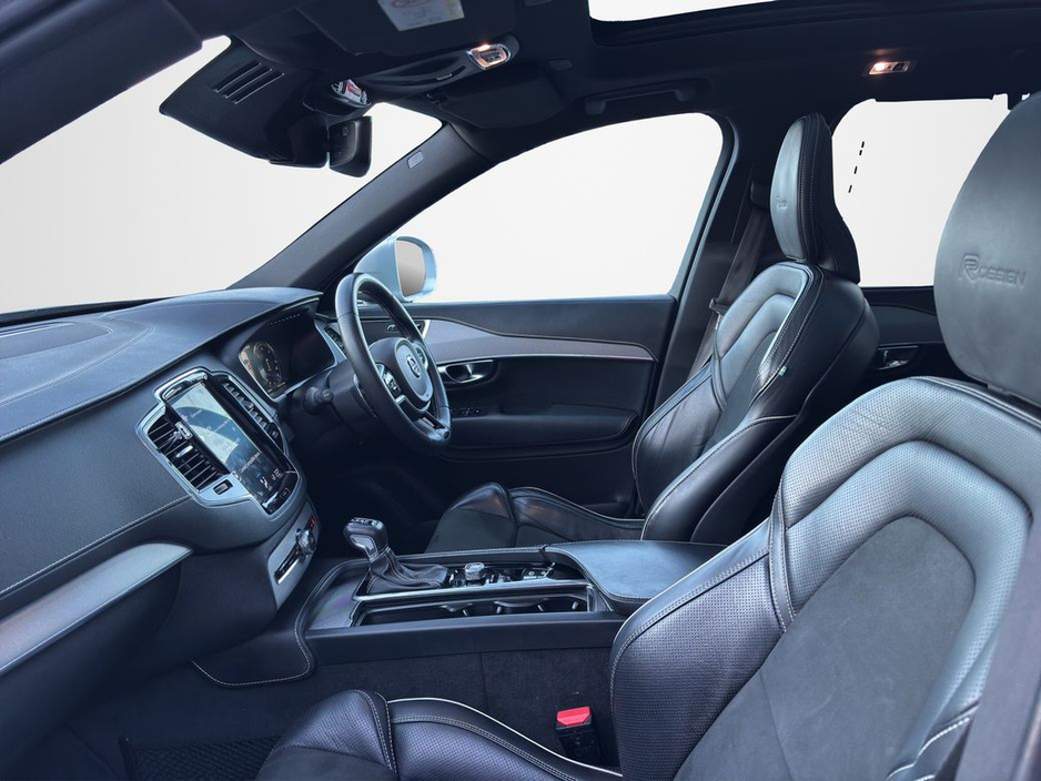 2019 Volvo XC90 2.0 D5 R-design "Big space, big style, big statement" €45,888