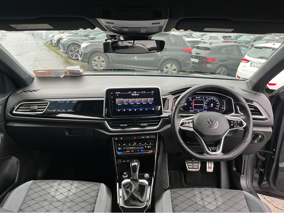 2022 Volkswagen T-Roc R-LINE AUTOMATIC 2.0 DIESEL //HIGH SPEC////HEATED SEATS//ADAPTIVE CRUISE CONTROL//KEYLESS ENTRY//REVERSE CAMERA// €29,950