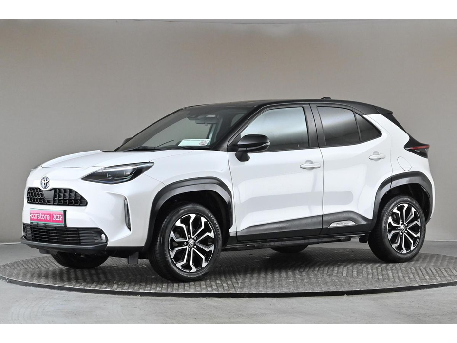 2022 Toyota Yaris Cross - image 4