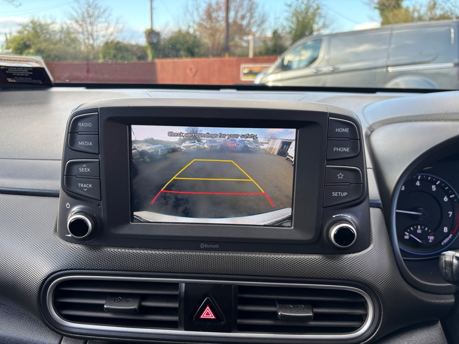 2018 Hyundai Kona - image 18