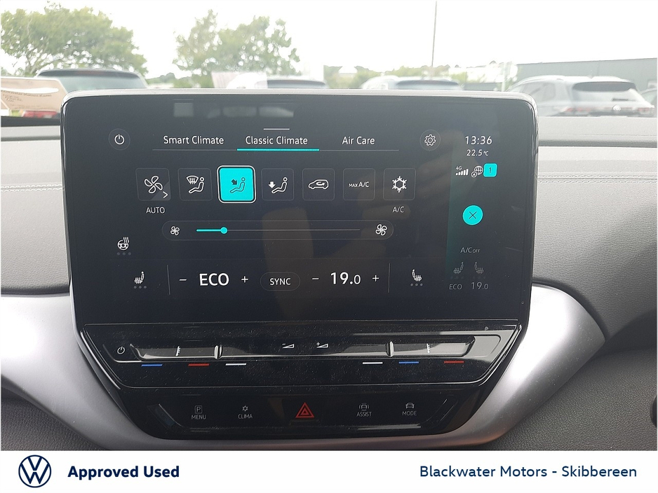 2023 Volkswagen ID.4 - image 19