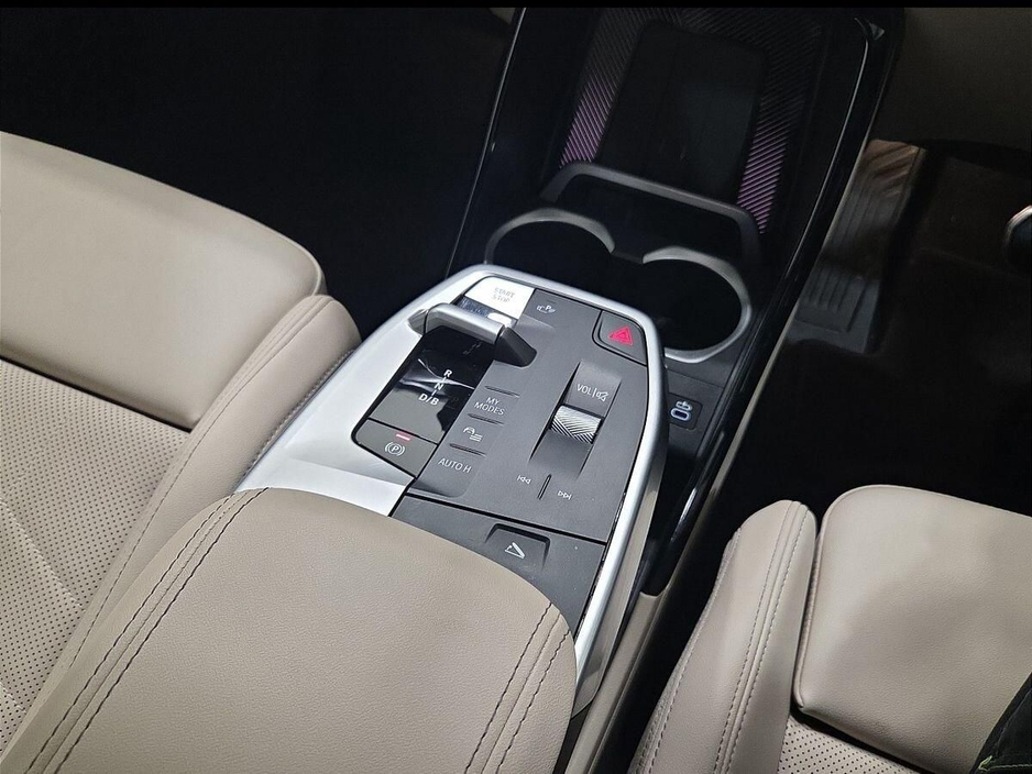 2025 BMW iX2 - image 10